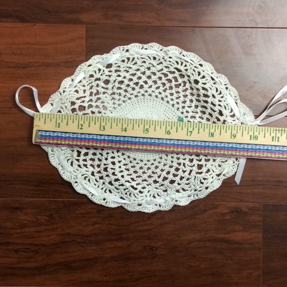 Ribbon Tied Vintage Crocheted Oval Doilies Set of 3 - Picture 4 of 5
